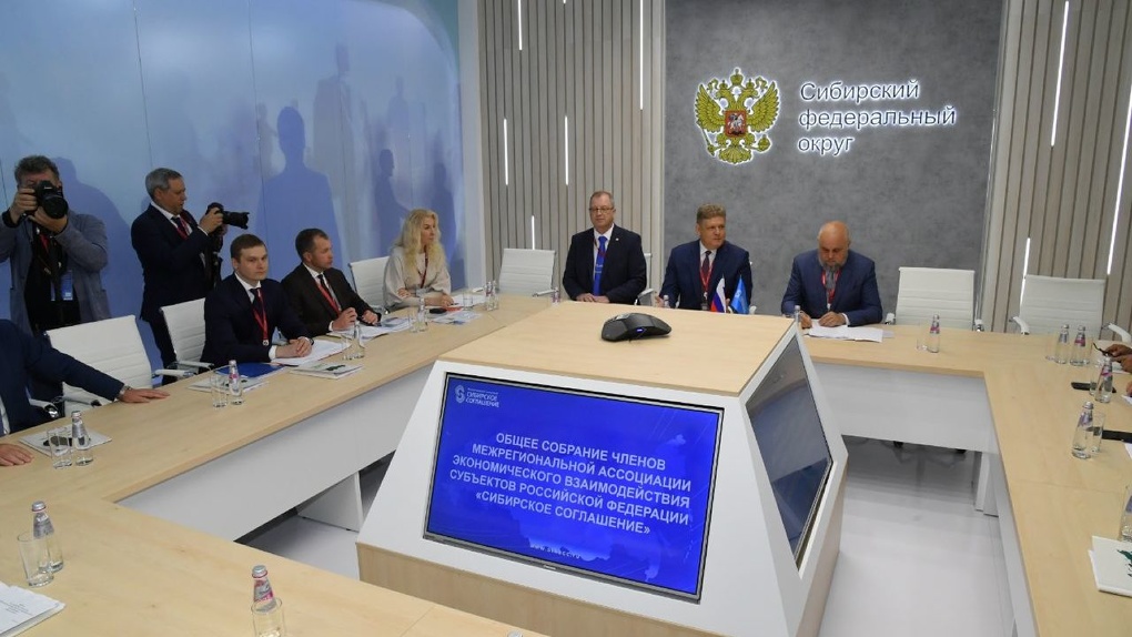 Омская область приняла участие в юбилейном экономическом форуме в Санкт-Петербурге