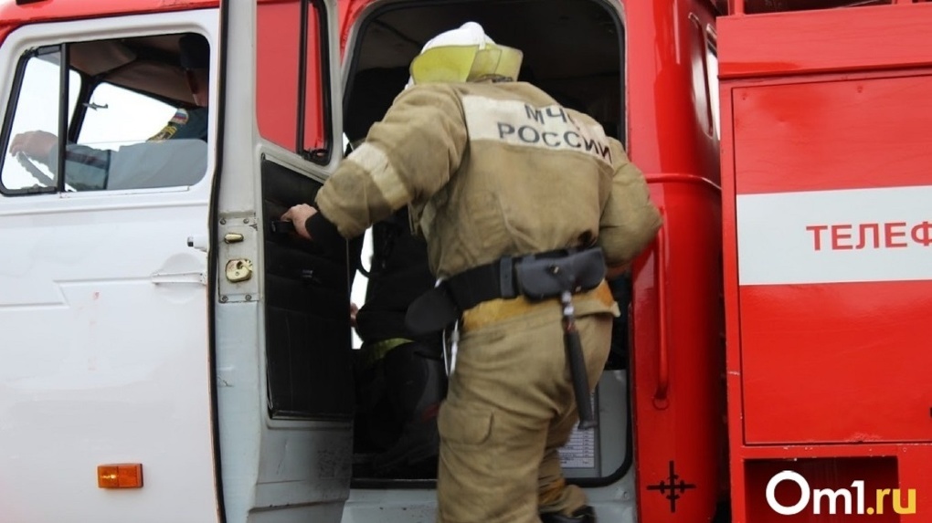 «Пламя рвалось наружу»: четыре новосибирца не могли выбраться из квартиры во время пожара на Забалуева