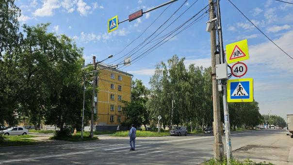 В Новосибирске появились первые «умные» пешеходные переходы