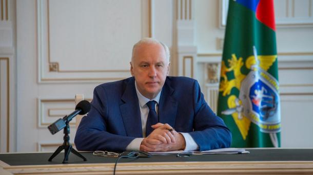 Глава СКР Бастрыкин разберётся с новосибирцем, избившим педагога поленом