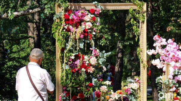 Показываем, что есть на выставке «Флора-2023» в Омске