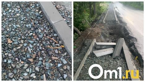 В Новосибирске построили тротуар, который обходят стороной — что вынуждает пешеходов выходить на проезжую часть?