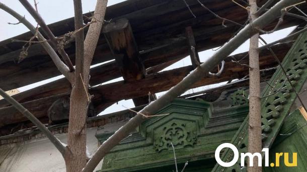 В Омске проверят очередной аварийный дом, построенный более 70 лет назад