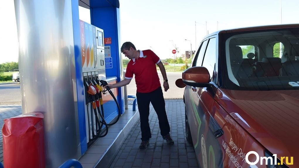 В Новосибирске снова подорожал бензин