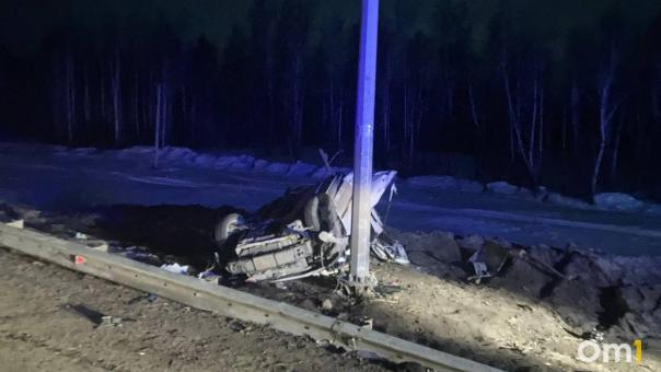 Четыре студента разбились на трассе Тюмень — Омск