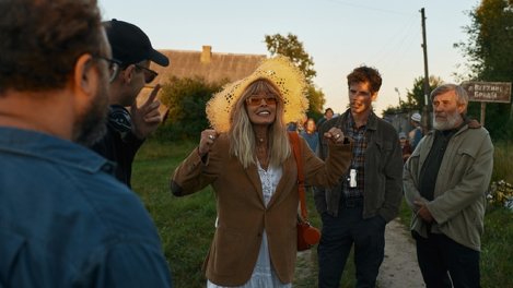 «Живу в стихии рынка!»: интервью с омичом, который снялся в сериале «Тайна пропавшей деревни»