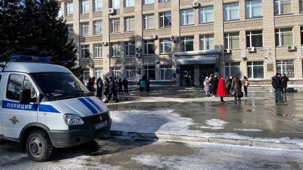 НГУ, НГТУ и НГПУ экстренно эвакуировали из-за угрозы взрыва