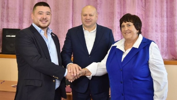 У омской школы в Старом Кировске появился меценат