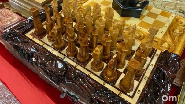 Кибершахматы за 60 000 купят чиновники для омских детей