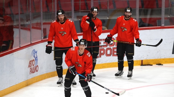 «Авангард» может не доиграть регулярный чемпионат