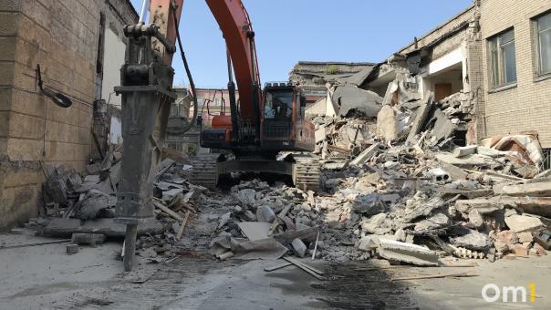 Четыре аварийных дома снесут в двух районах Новосибирска