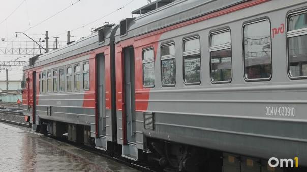 Из-за атаки БПЛА пассажиров поезда Омск — Симферополь доставят в Крым на автобусах