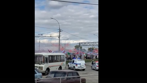 Колонну военной техники со спецоперации на Украине заметили в Новосибирске. ВИДЕО