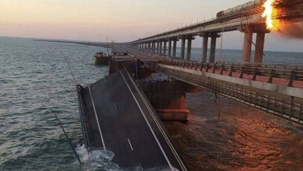 LIVE: Взрыв на Крымском мосту. Что происходит сейчас