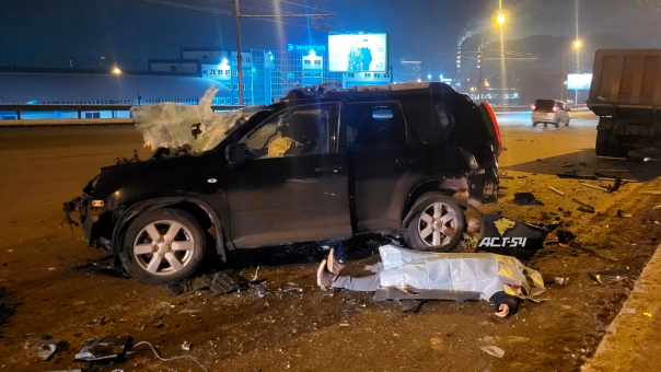 На Димитровском мосту Новосибирска произошло смертельное ДТП