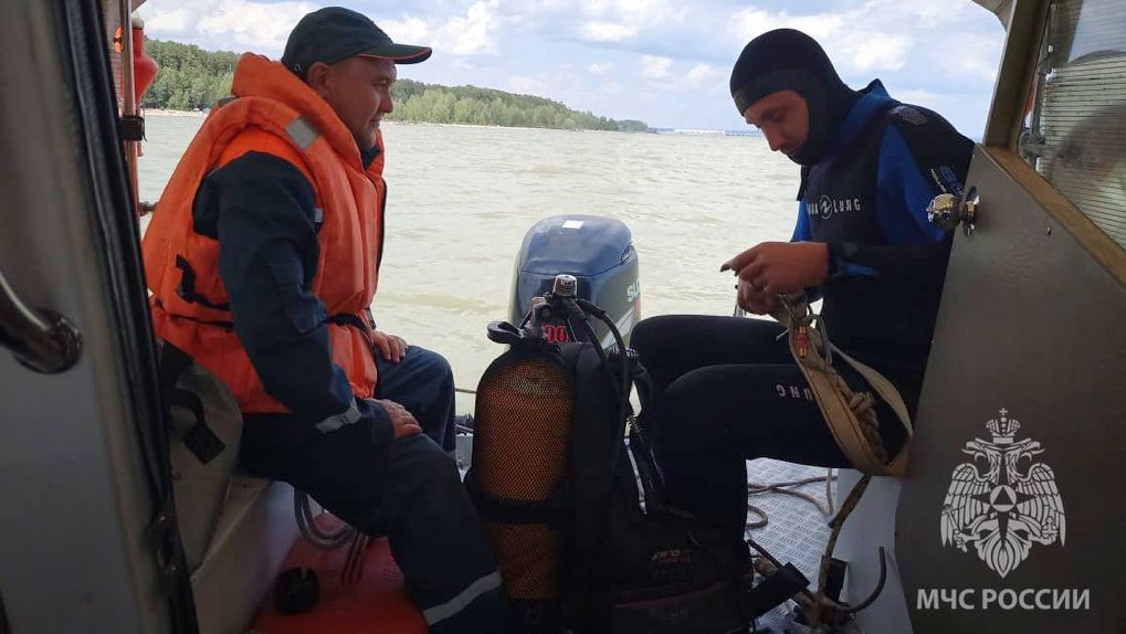 Водолазы нашли мёртвым мужчину, который выпал с гидроцикла в Новосибирское водохранилище