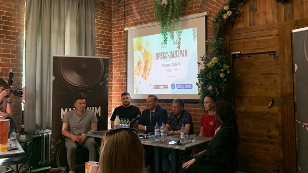 «Нужно много пить»: главврач омского «Авангарда» рассказал, как готовиться к «ЗаБегу»