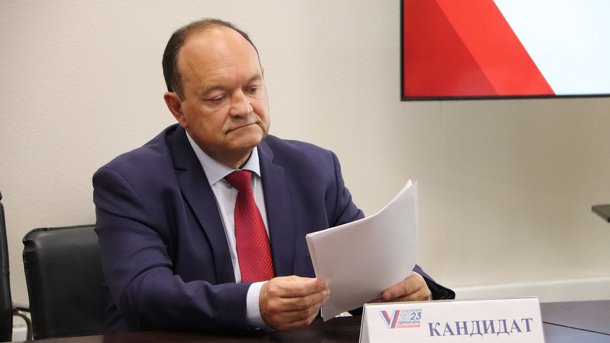Кандидат на выборы губернатора Новосибирской области от СРЗП подал документы для регистрации
