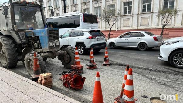 На семи улицах в Омске обновят дорожное полотно