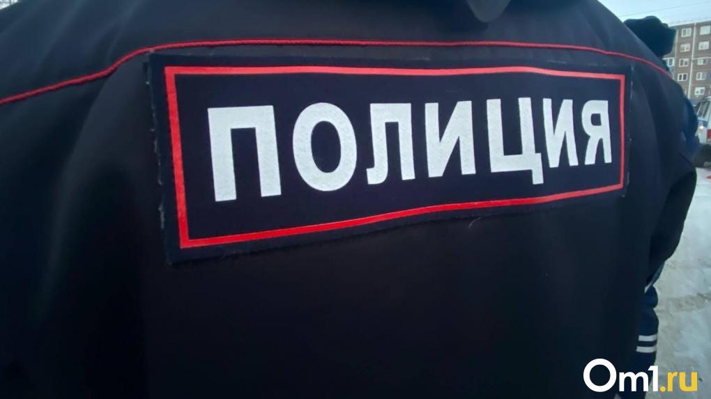 Омских оперативников обвинили в зверствах в отделе полиции: задержанных пытали и избивали
