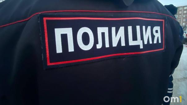 Омских оперативников обвинили в зверствах в отделе полиции: задержанных пытали и избивали