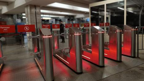 Лицо, отпечаток пальца или радужка глаза: в новосибирском метро запустят оплату по биометрии