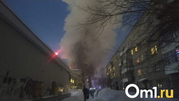 Из-за обрушившегося дома в Новосибирске перекрывают улицу Линейная