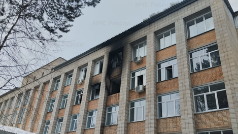 Появились фото последствий пожара в Новосибирском государственном университете