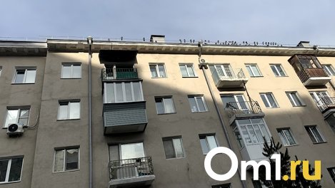 Омичам посоветовали закрывать окна, когда воняет
