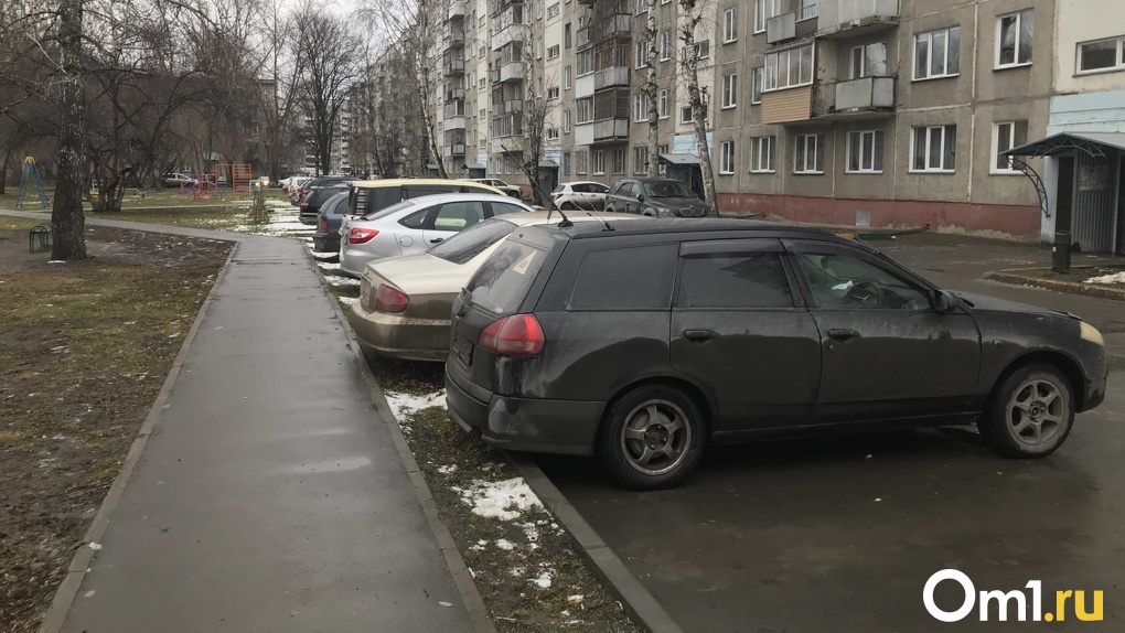 После скандала с продажей машин мэрия Новосибирска будет выставлять списанные автомобили на торги