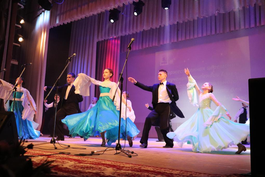 В Омском районе чествовали талантливых школьников