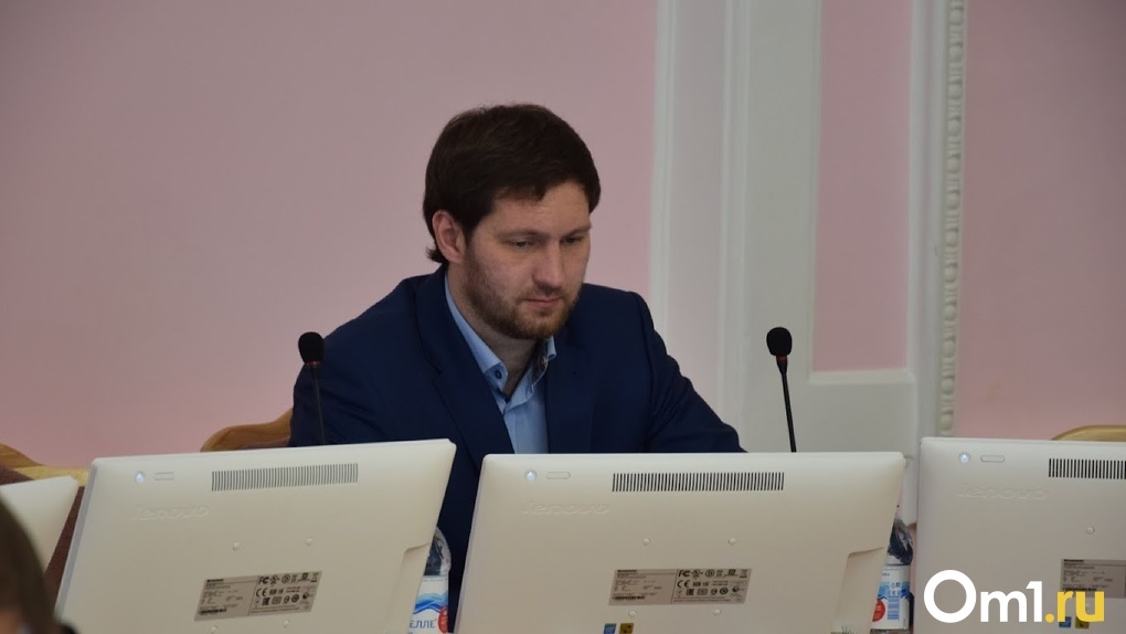 Суд арестовал депутата Омского горсовета Дмитрия Петренко