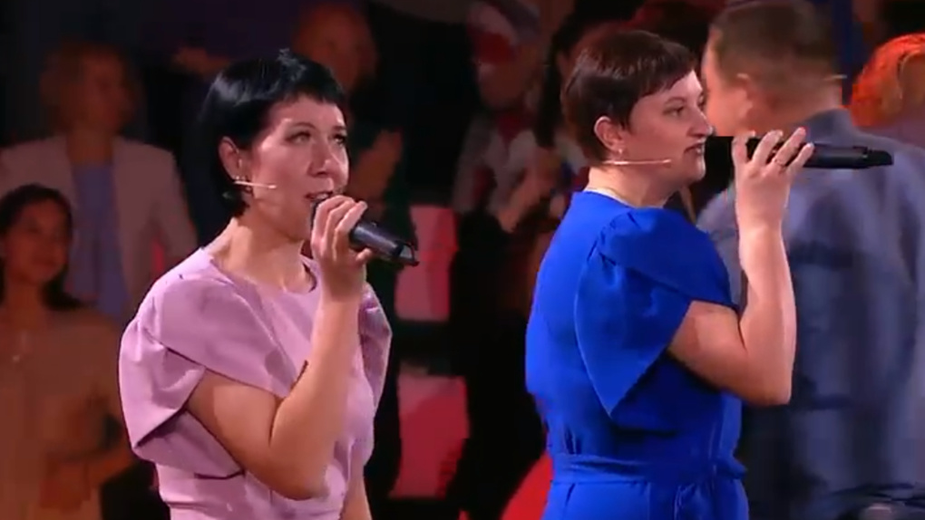 Две певицы из деревни Новосибирской области выступили на шоу Андрея Малахова