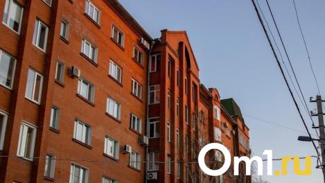 Омичка пожаловалась на мачеху, которая не прописывала её в квартире умершего отца