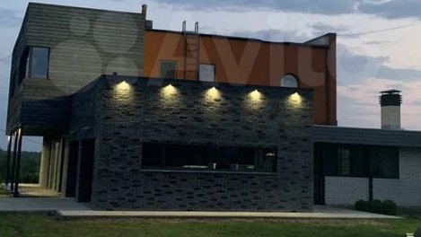 В Омской области продают дом «для фоточек в соцсетях» за 33 миллиона рублей
