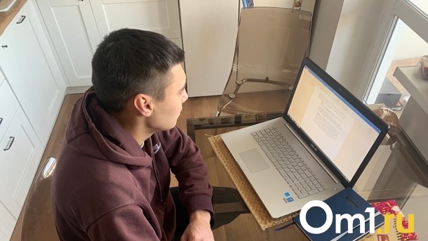 Преподаватели омских вузов болеют COVID-19. Как из-за этого страдают студенты?