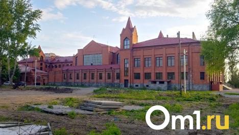 10 партий: омские таможенники передали в зону СВО конфискат на 24 миллиона рублей