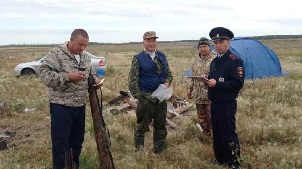 Омич вместо грибов нашел в лесу охотничье ружье