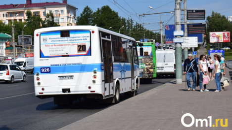 В День Победы в Омске часть автобусов поедут по изменённым маршрутам (СПИСОК)