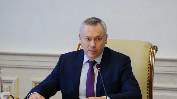 Экстренное обращение сделал губернатор Новосибирской области Андрей Травников из-за природных пожаров