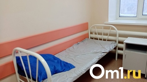 Стало известно состояние фельдшера, на которого напали с ножом в Омске