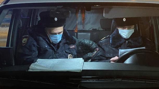 Курьер в Новокузнецке снова пойман пьяным за рулём: что грозит лишённому прав