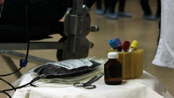 Модель из Новосибирска требует 300 тысяч за ожоги после лазерной эпиляции