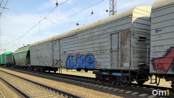 Работника омской железной дороги оштрафуют на два миллиона за взятки
