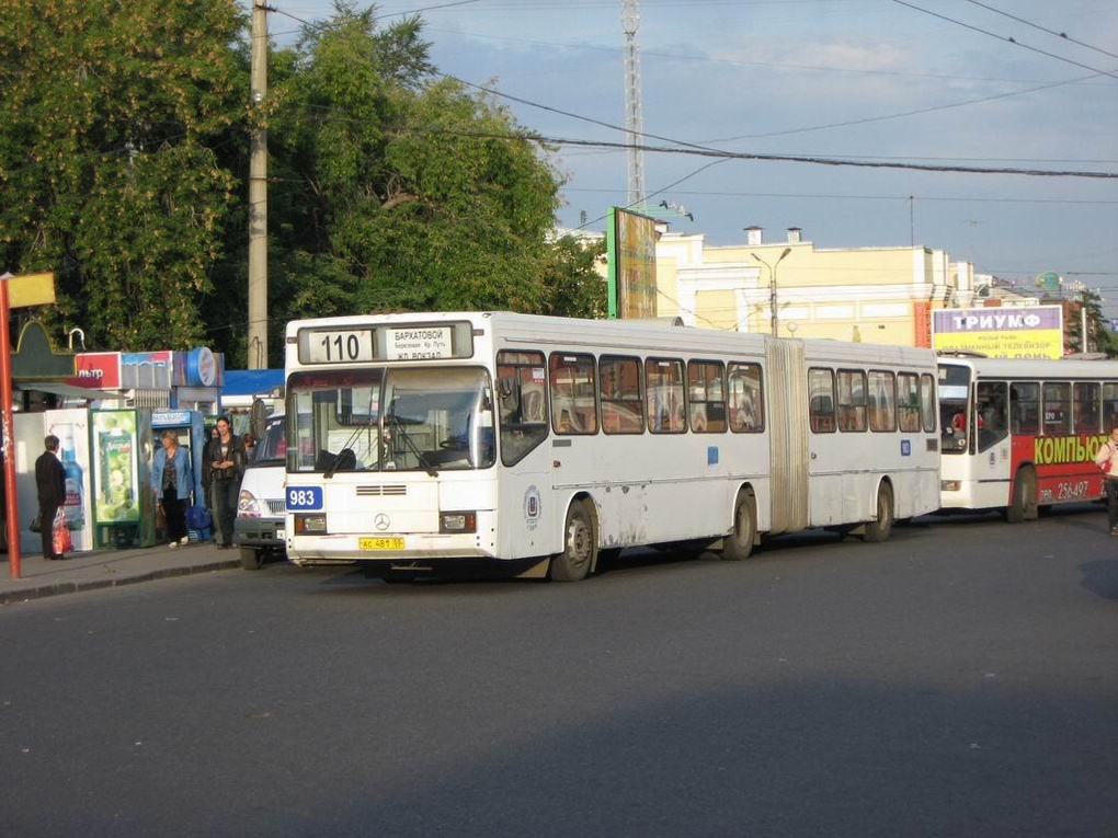 103 автобус омск. Омск ПАТП-1 остановка. Транспорт 9 мая Омск. С Омской на Герцена общественный транспорт.