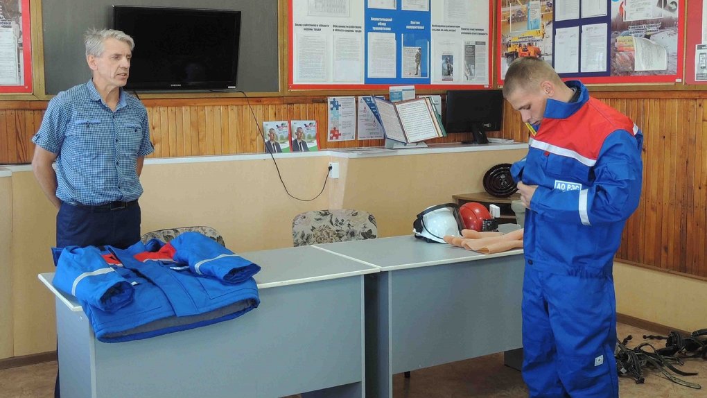 Новосибирские энергетики провели экскурсии для детей и взрослых