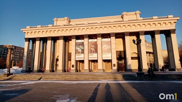 Новогодние постановки в НОВАТе вызвали ажиотаж у зрителей