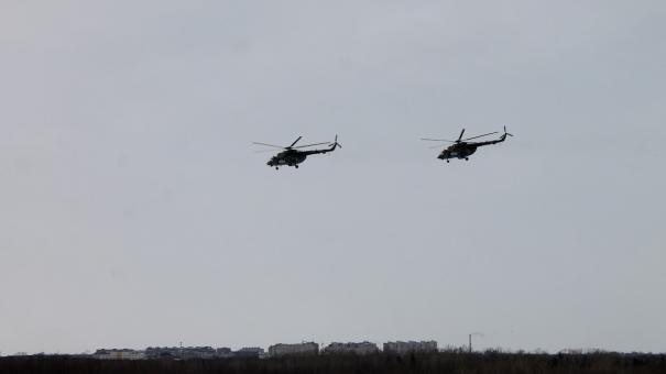 Запах напалма по утрам. Омичей напугали шесть боевых вертолётов в небе
