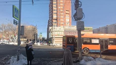 В Новосибирске автобус сбил ребёнка на пешеходном переходе
