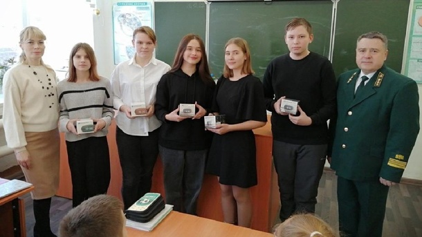Школьные лесничества Омской области высадили 19 тысяч деревьев